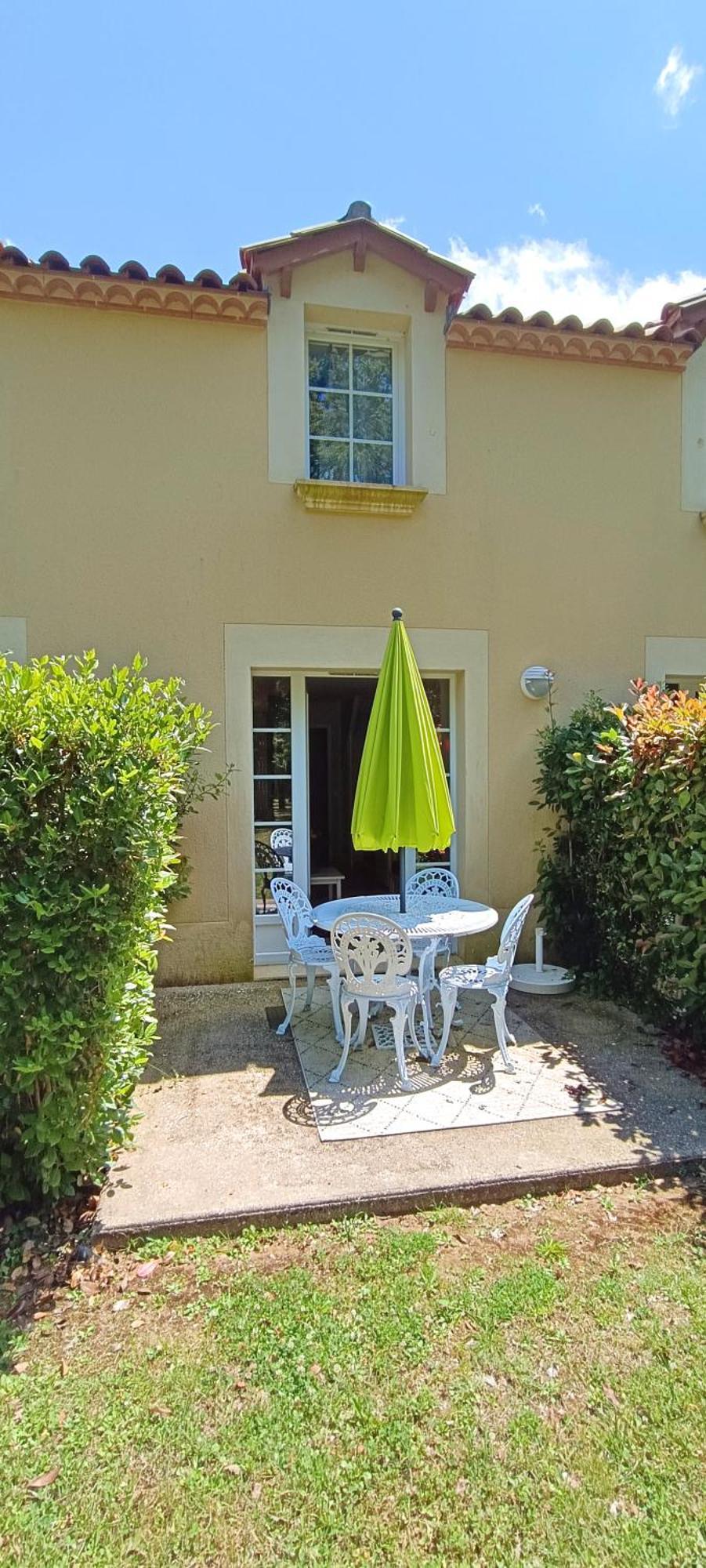 Charmante Maison Duplex En Avec Piscine A * Monflanquin